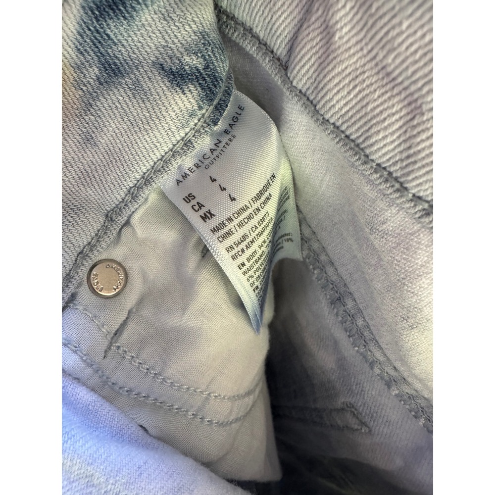 American Eagle Tie Dye High Waisted Distressed Denim Shorts Blue - Size 4 - Picture 8 of 8